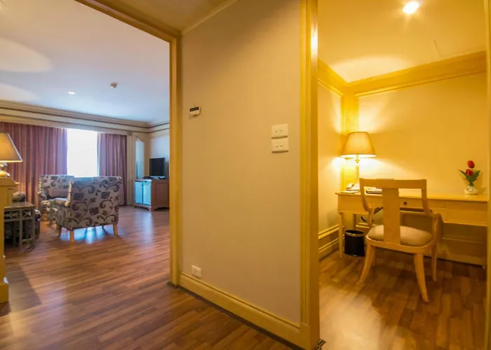 Golden Tulip Sovereign 4* Banguecoque