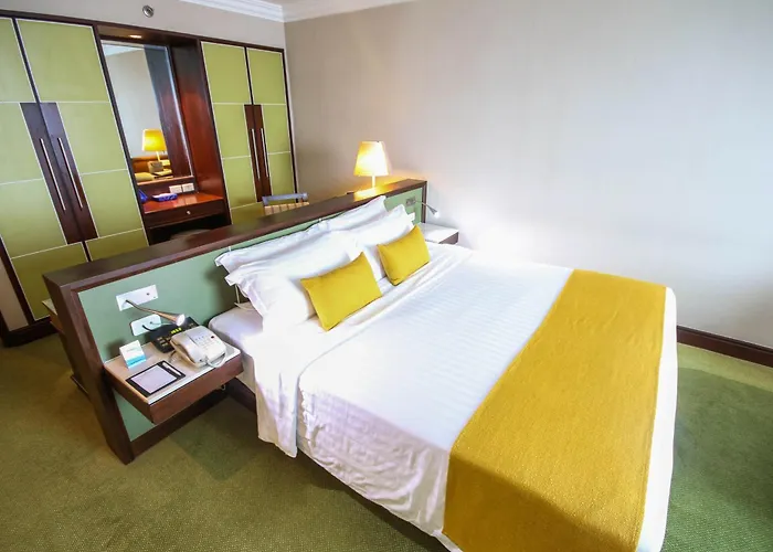 Golden Tulip Sovereign