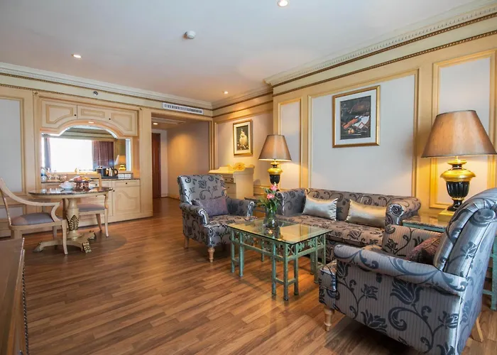 Golden Tulip Sovereign 4* Bangkok