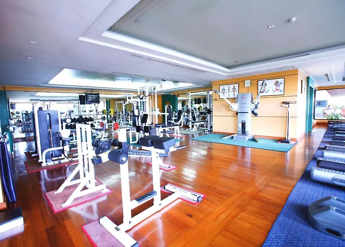 Hotel Golden Tulip Sovereign 4*