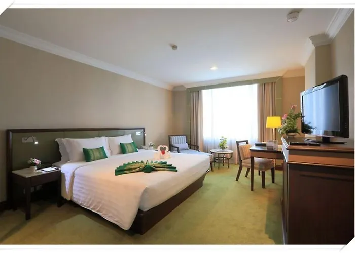 Golden Tulip Sovereign 4* Banguecoque